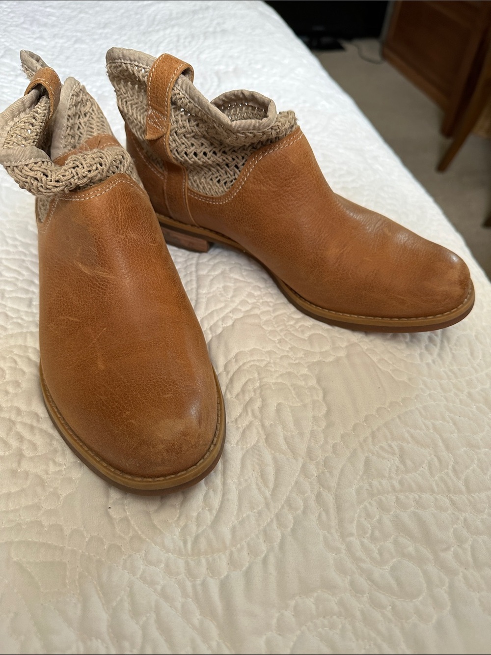 Timberland Tan Leather Ankle Booties with Knit Collar